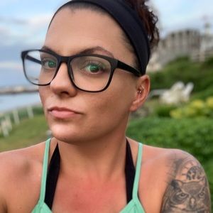 Meet your Posher, Christina